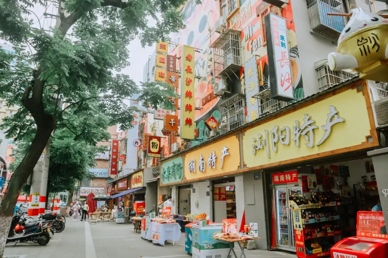 重庆商业摄影新趋势：空间与产品融合拍摄技法解析