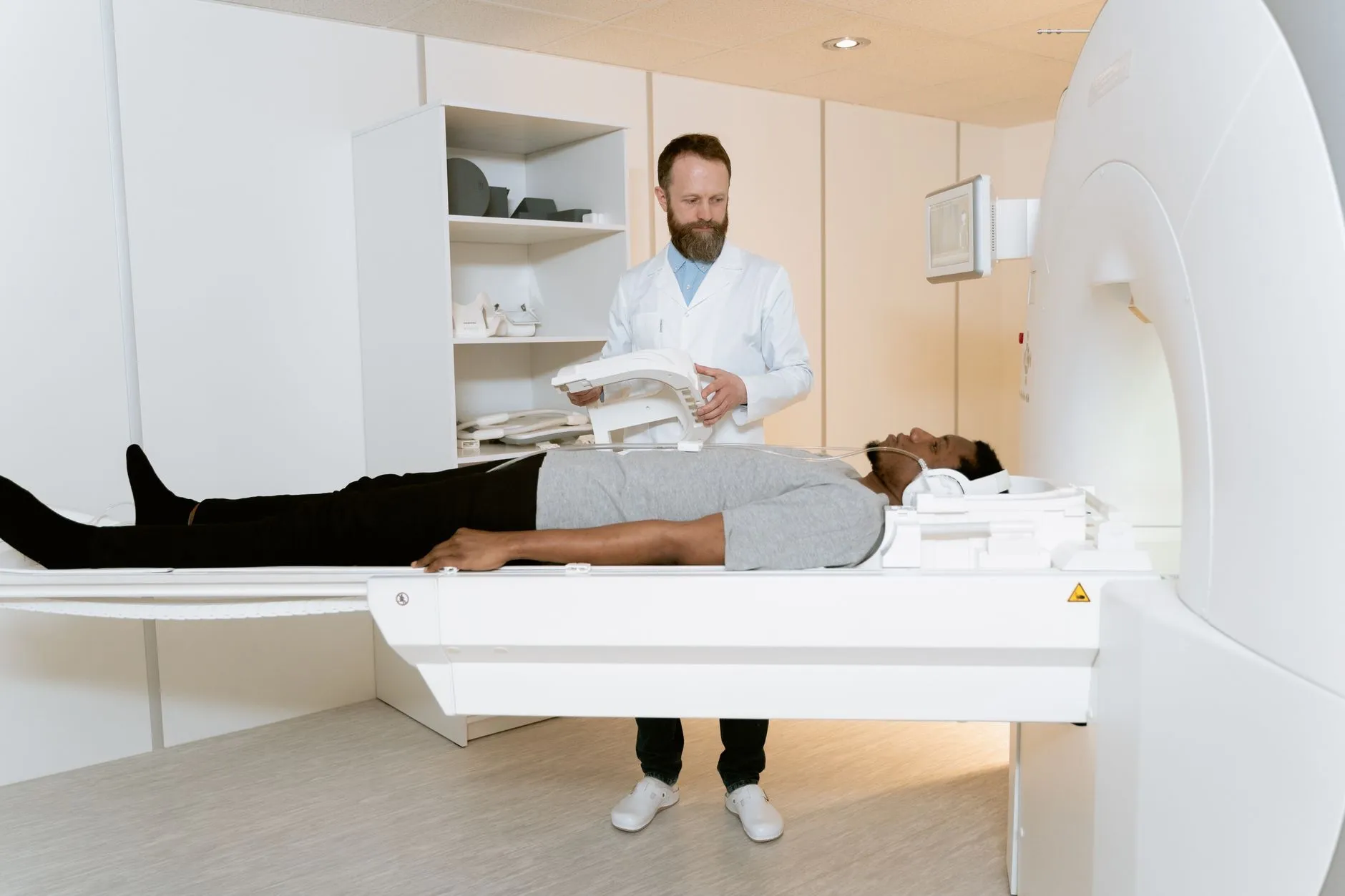 产品拍摄参数设置指南：静物与商业摄影的曝光与布光技巧解析