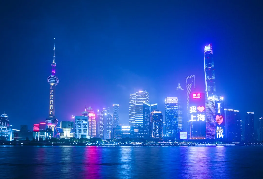 商业摄影中产品拍摄的布光技巧与视觉呈现方案